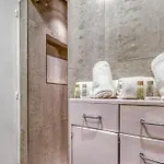 Osta - Welkeys Appartement